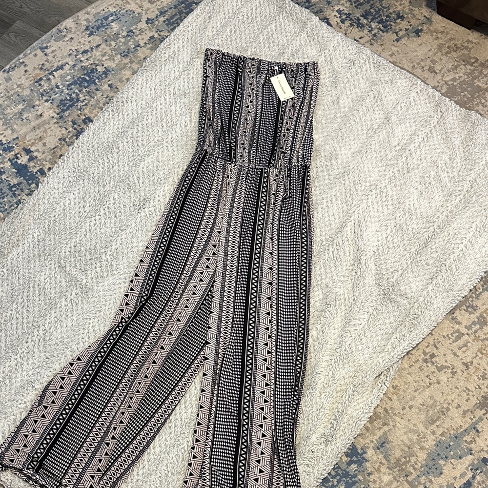 Elegant Black and White Geometric Jumpsuit
